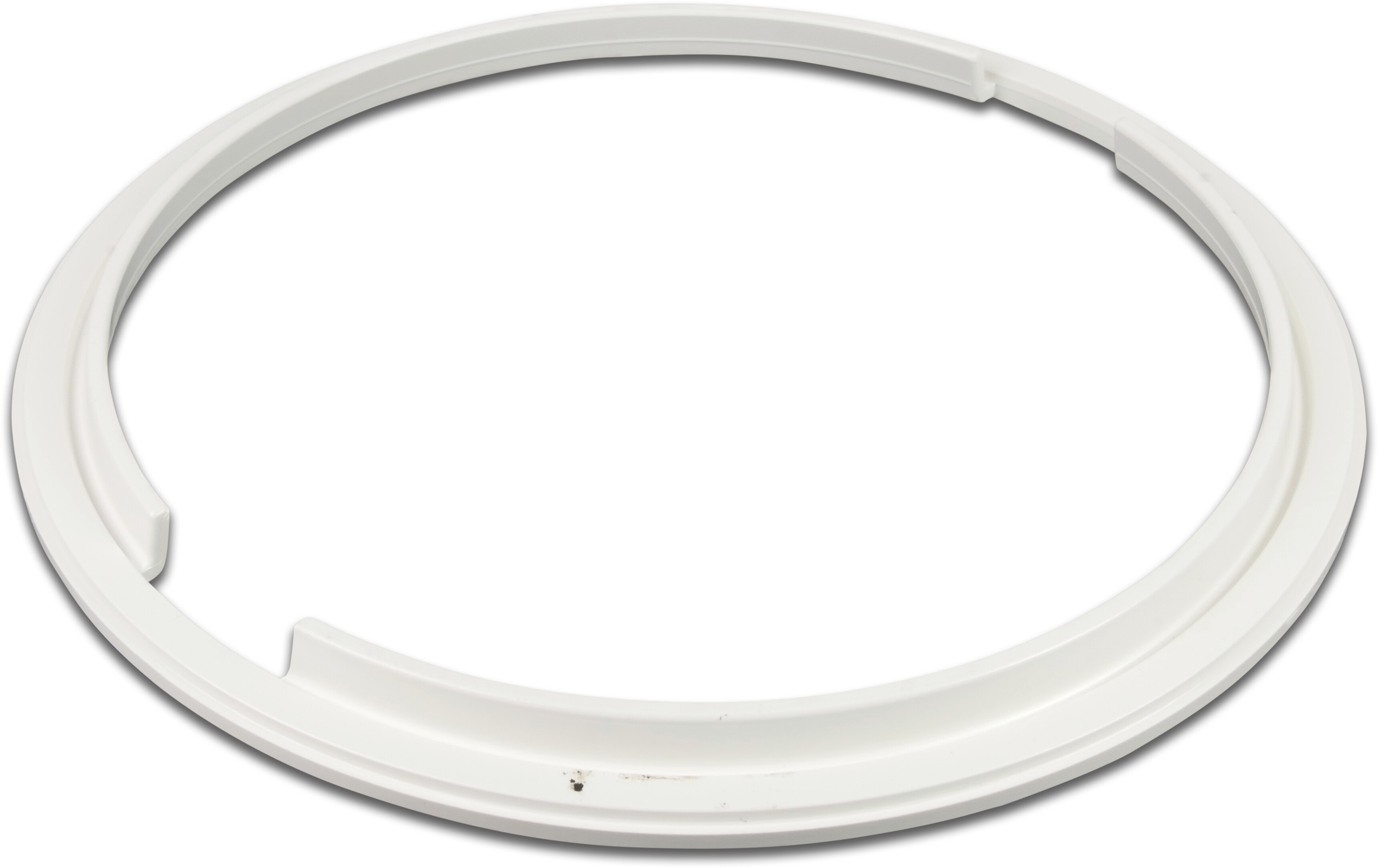 Basket lock insert for skimmer