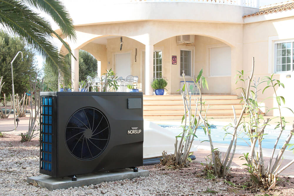 Maximize Pool Comfort and Efficiency: Why Recommend Heat Pumps to Your Customers